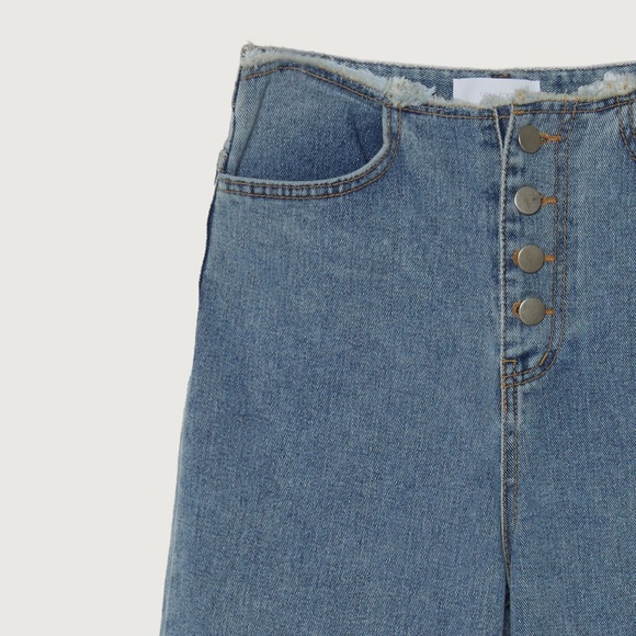 Low Rise Denim - Picture 6 of 8